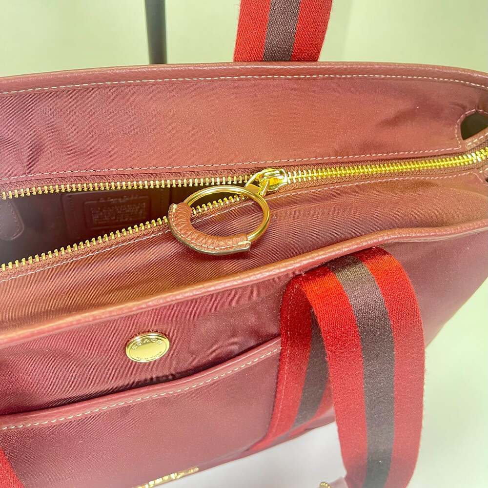 Coach Large ELLIS TOTE in Wine/Bergundy Multi NWT - Picture 12 of 12